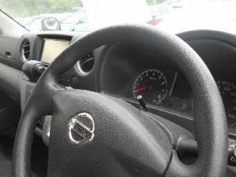 NISSAN NV350 CARAVAN 2015 Image 8