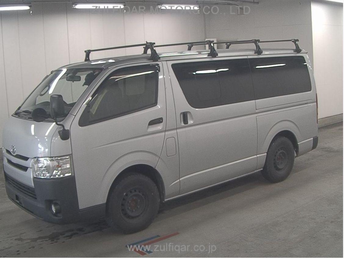 TOYOTA HIACE 2015 Image 4