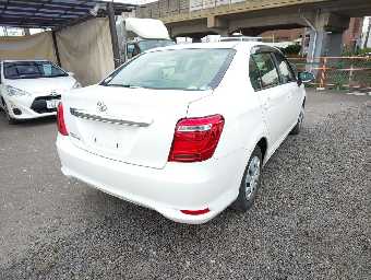 TOYOTA COROLLA AXIO 2015 Image 3