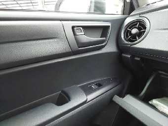 TOYOTA COROLLA AXIO 2015 Image 10
