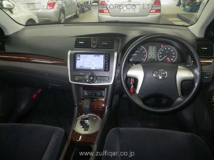 TOYOTA PREMIO 2015 Image 6