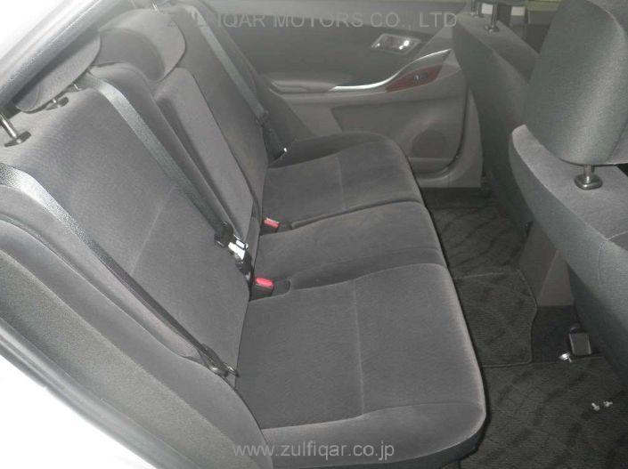 TOYOTA PREMIO 2015 Image 7