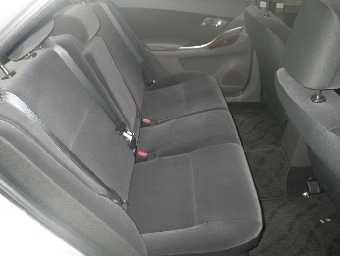 TOYOTA PREMIO 2015 Image 7