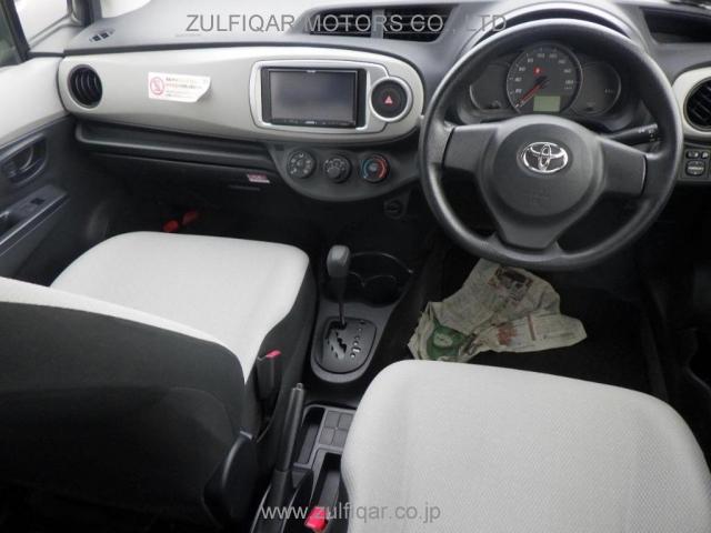 TOYOTA VITZ 2014 Image 3