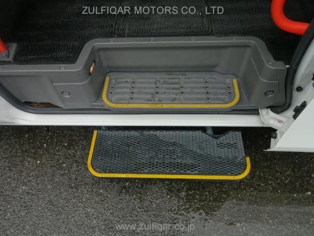 NISSAN NV350 CARAVAN WAGON 2015 Image 7