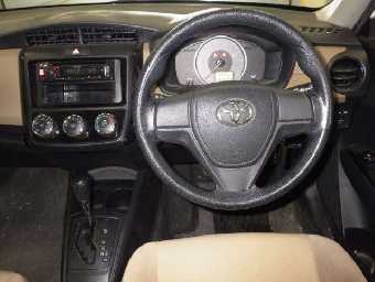 TOYOTA COROLLA AXIO 2015 Image 6