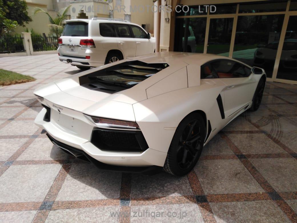 LAMBORGHINI AVENTADOR 2013 Image 10