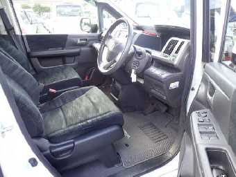 HONDA STEPWGN 2014 Image 5