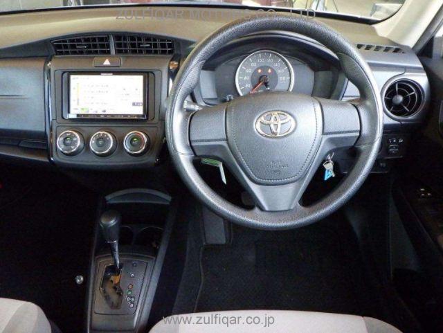 TOYOTA COROLLA AXIO 2015 Image 6
