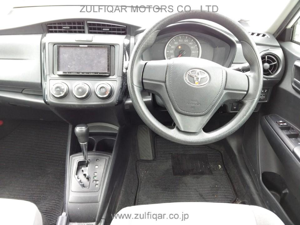 TOYOTA COROLLA AXIO 2016 Image 6