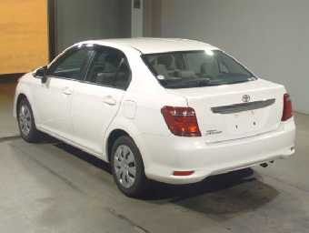 TOYOTA COROLLA AXIO 2015 Image 2