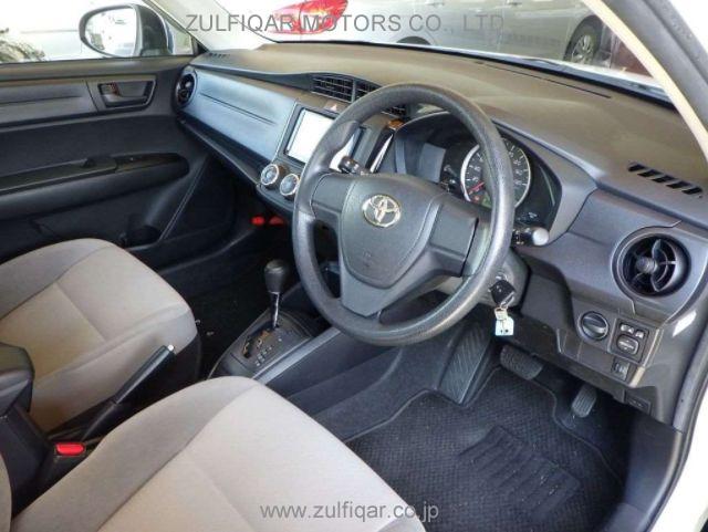 TOYOTA COROLLA AXIO 2015 Image 5