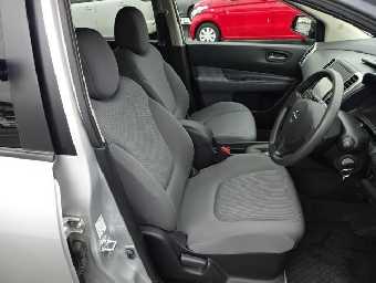 NISSAN WINGROAD S/W 2016 Image 7
