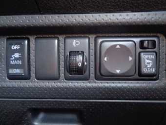 NISSAN A.D S/V 2016 Image 6
