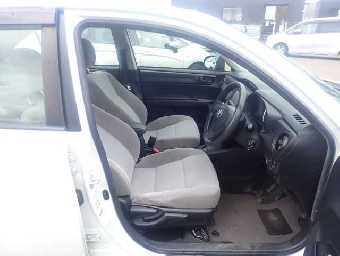 TOYOTA COROLLA AXIO 2016 Image 3