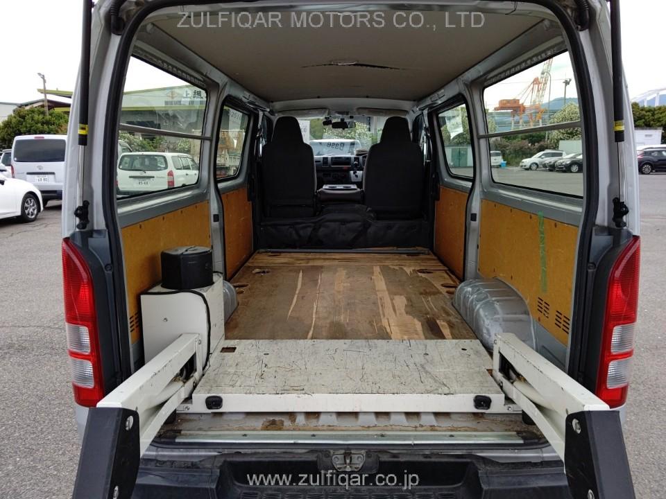 TOYOTA HIACE 2015 Image 6