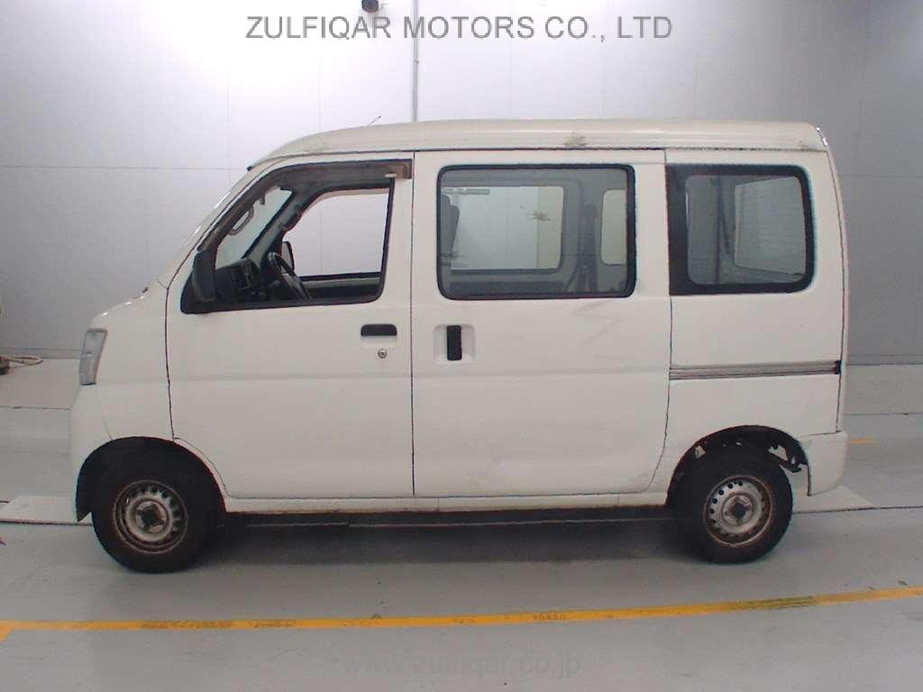 DAIHATSU HIJET CARGO 2015 Image 4