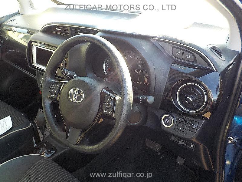 TOYOTA VITZ 2017 Image 12