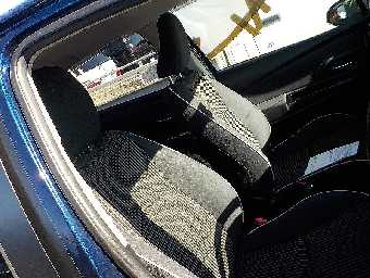 TOYOTA VITZ 2017 Image 16