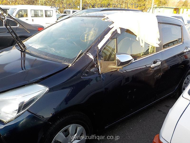 TOYOTA VITZ 2017 Image 30