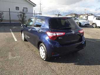 TOYOTA VITZ 2017 Image 6