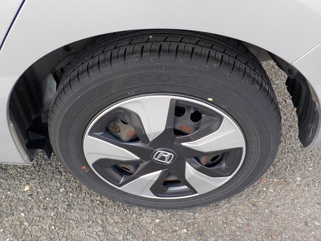 HONDA FIT HYBRID 2016 Image 26