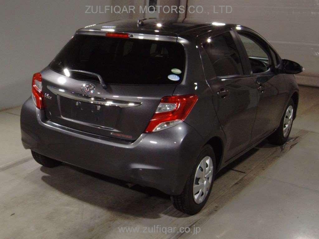 TOYOTA VITZ 2016 Image 2