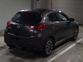 MAZDA DEMIO 2016 Image 2