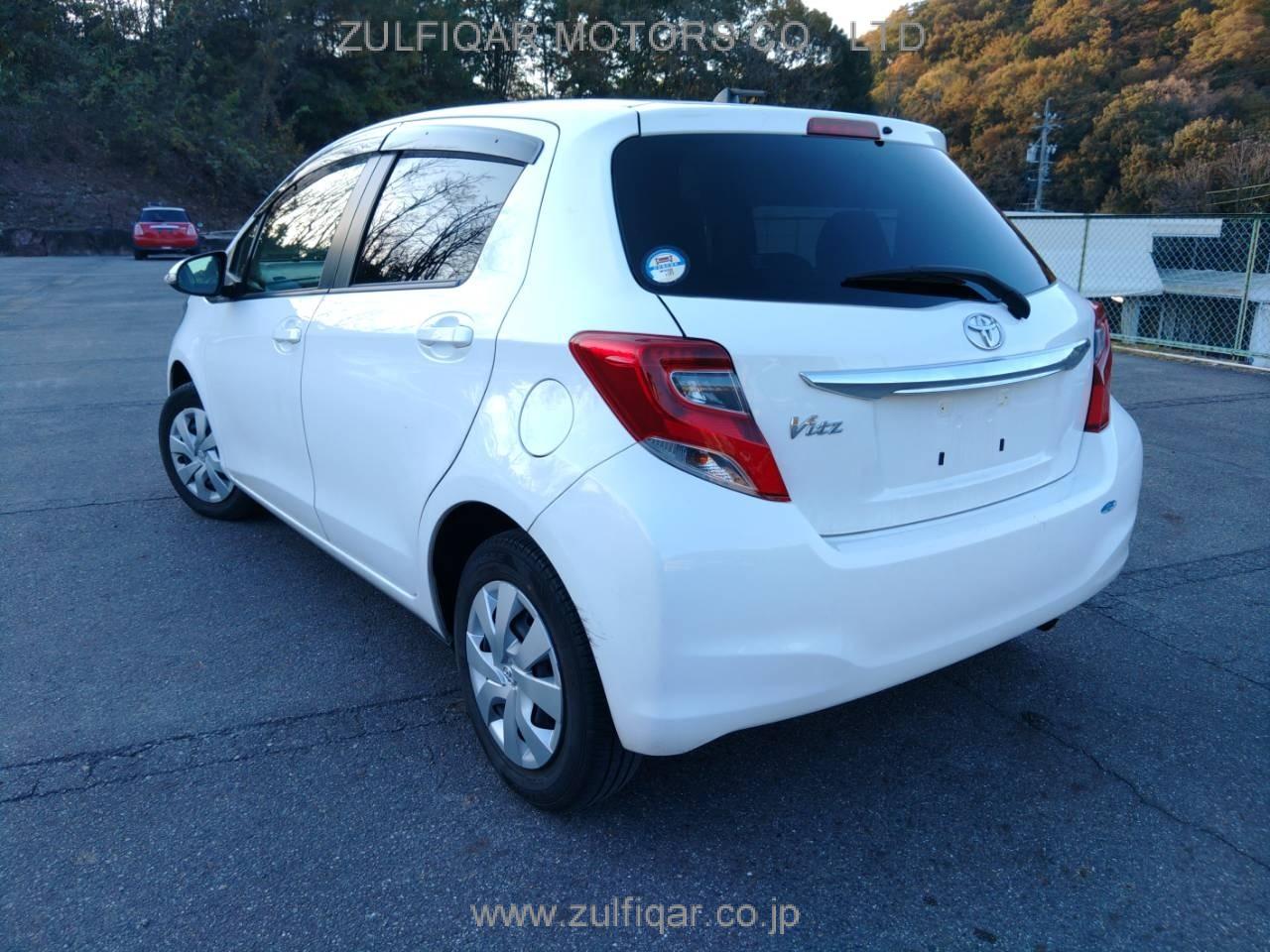 TOYOTA VITZ 2016 Image 2