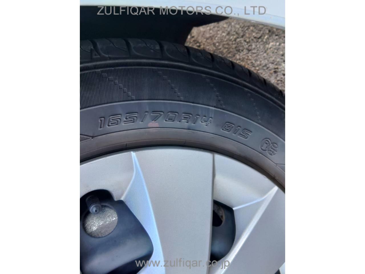 TOYOTA VITZ 2016 Image 9