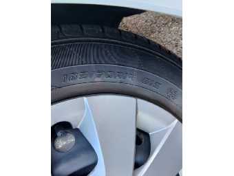 TOYOTA VITZ 2016 Image 9