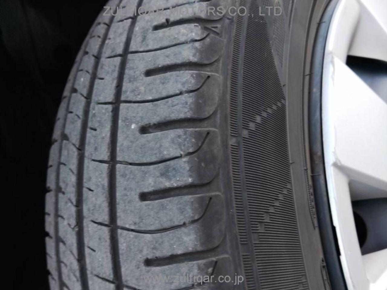 TOYOTA VITZ 2016 Image 10