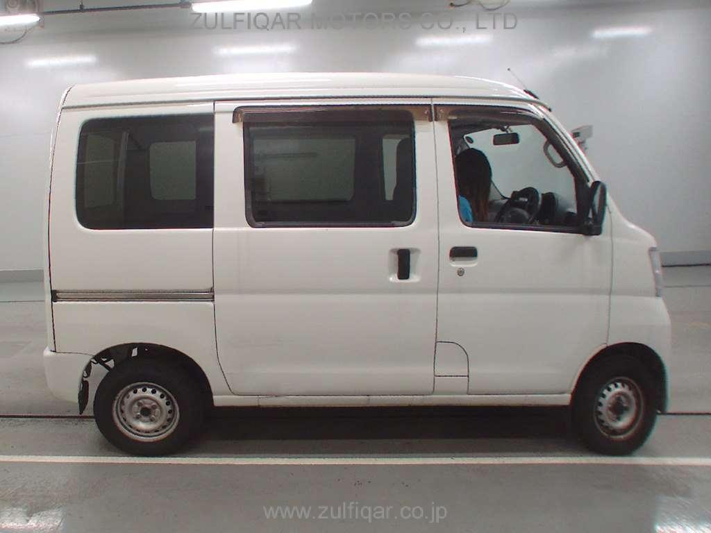 DAIHATSU HIJET CARGO 2015 Image 3