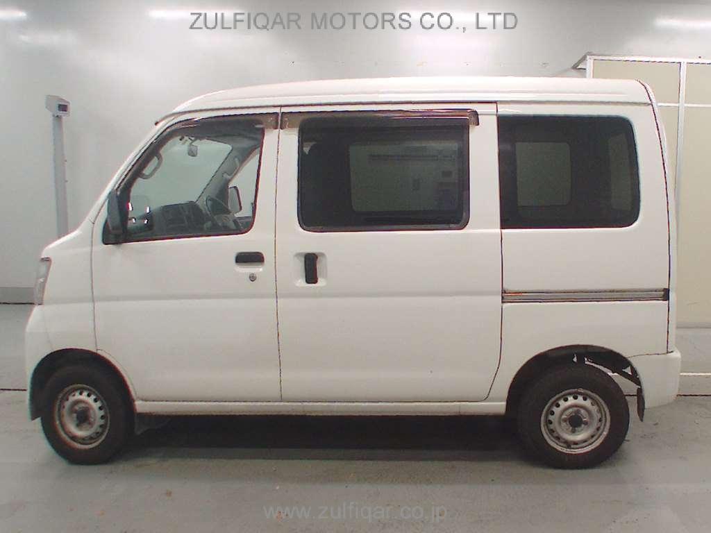 DAIHATSU HIJET CARGO 2015 Image 4