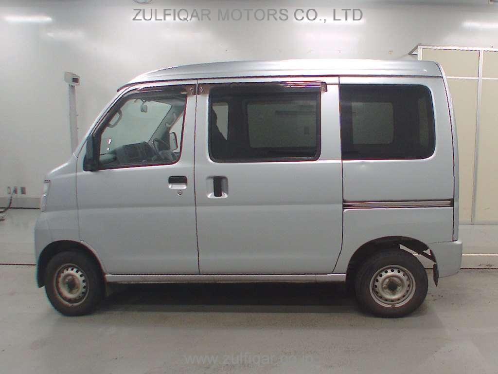 DAIHATSU HIJET CARGO 2015 Image 4