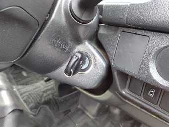 TOYOTA HIACE BUS 2014 Image 13