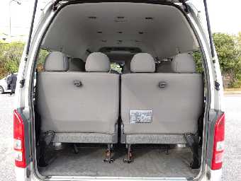 TOYOTA HIACE BUS 2014 Image 7