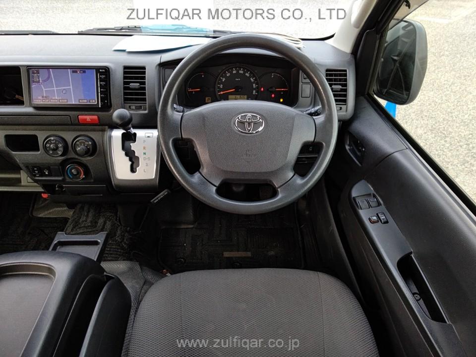 TOYOTA HIACE BUS 2014 Image 8
