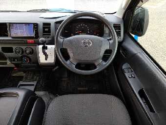 TOYOTA HIACE BUS 2014 Image 8