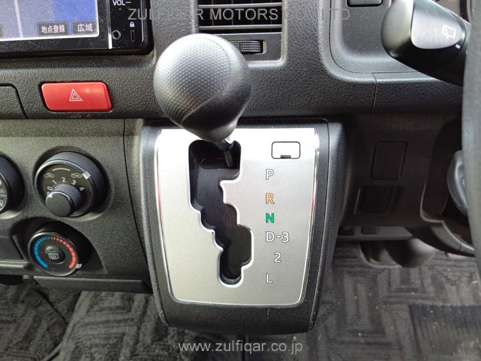 TOYOTA HIACE BUS 2014 Image 10