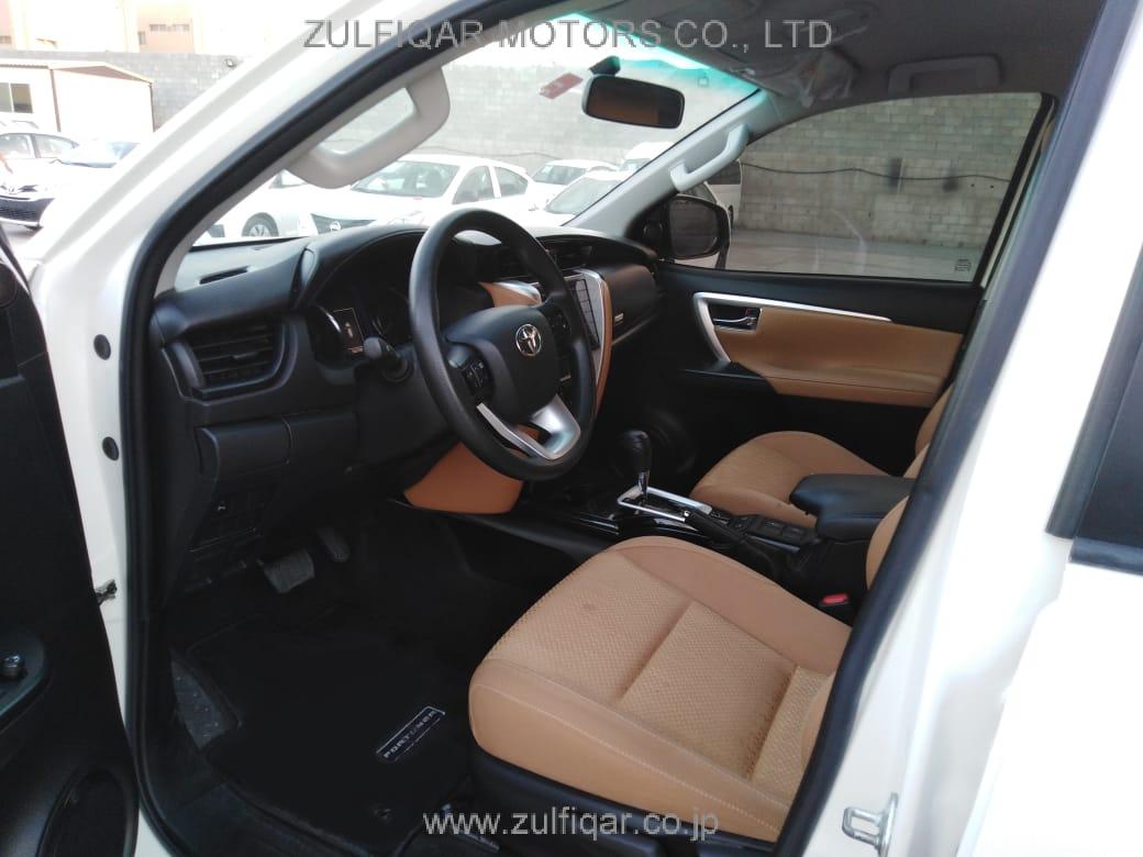 TOYOTA FORTUNER 2017 Image 11