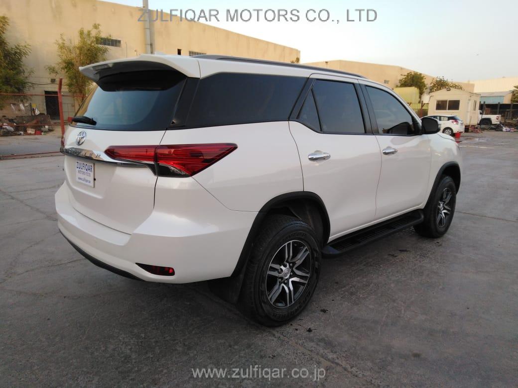 TOYOTA FORTUNER 2017 Image 6