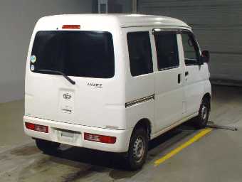 DAIHATSU HIJET CARGO 2015 Image 2