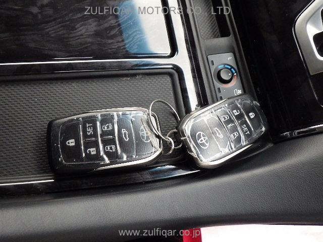 TOYOTA VELLFIRE 2020 Image 10