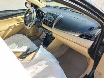 TOYOTA YARIS 2017 Image 12