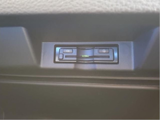 TOYOTA HARRIER 2017 Image 23