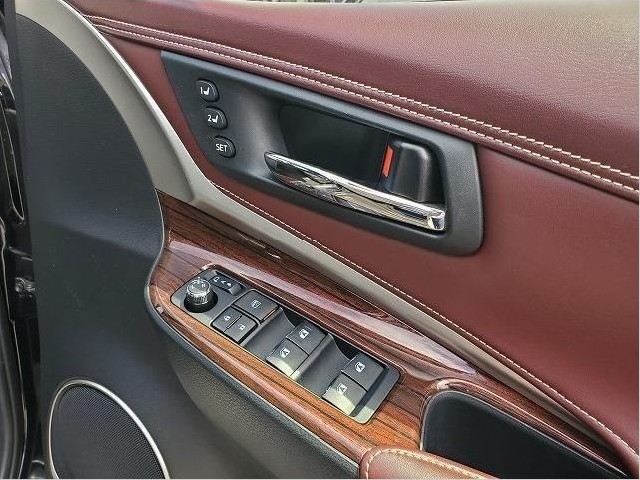 TOYOTA HARRIER 2017 Image 30