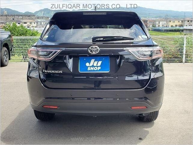 TOYOTA HARRIER 2017 Image 4