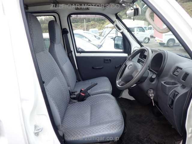 DAIHATSU HIJET CARGO 2015 Image 5