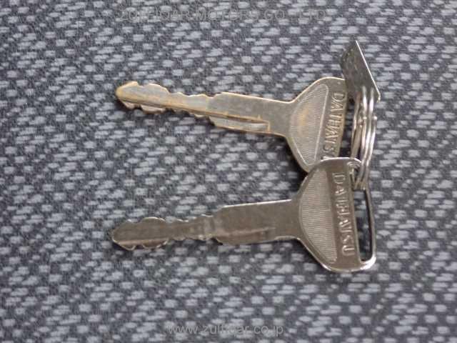 DAIHATSU HIJET CARGO 2015 Image 8